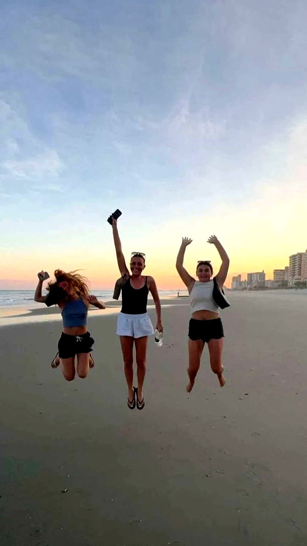 carmmieecat image ~ Altpins