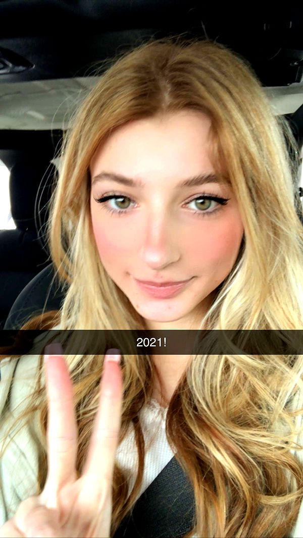 carmmieecat image ~ Altpins