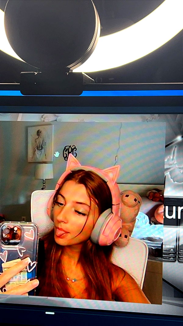 carmmieecat image ~ Altpins