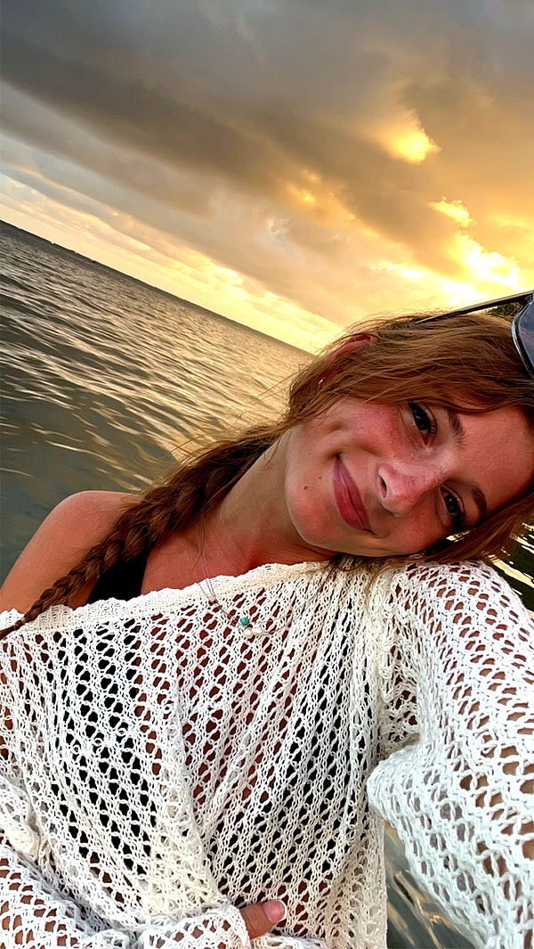 carmmieecat image ~ Altpins