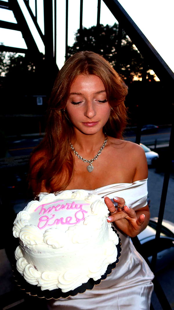 carmmieecat image ~ Altpins