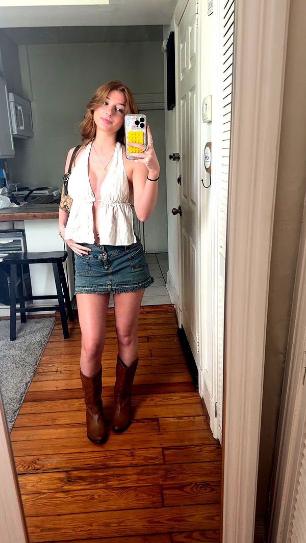 carmmieecat image ~ Altpins