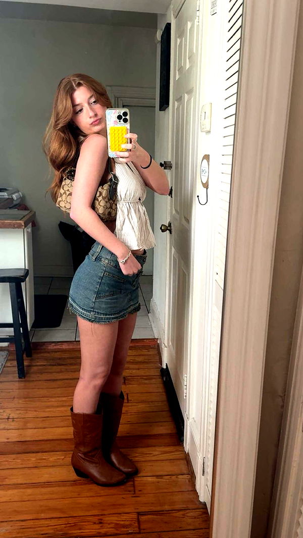 carmmieecat image ~ Altpins