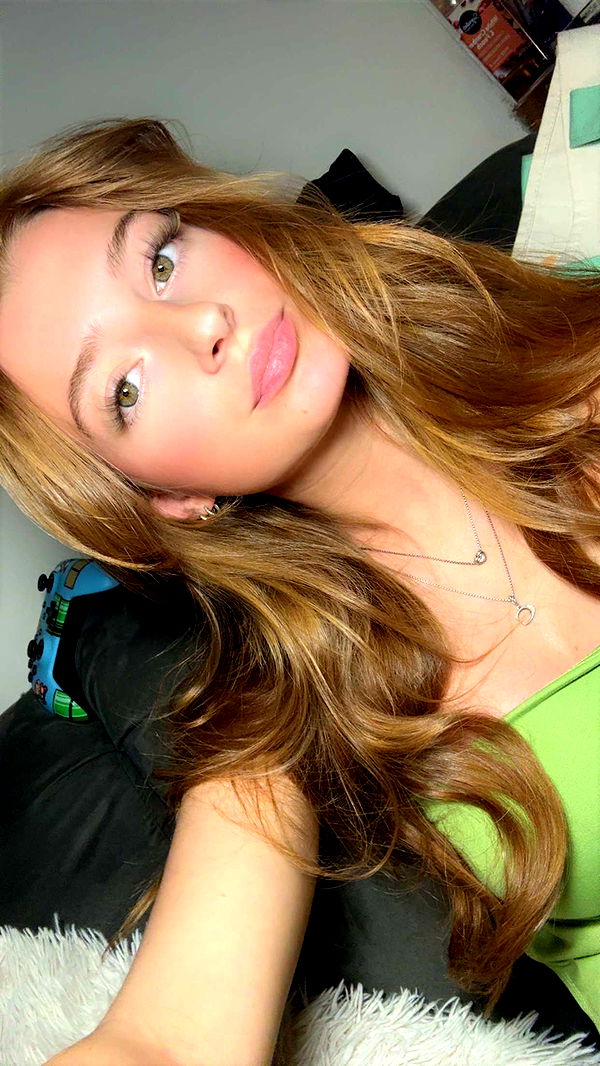 carmmieecat image ~ Altpins