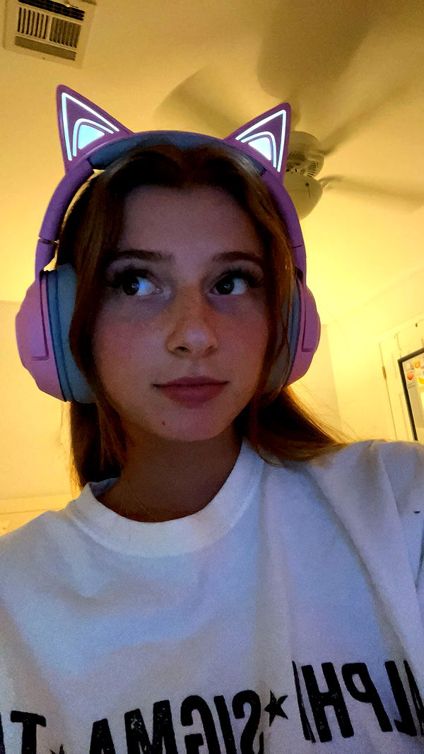 carmmieecat image ~ Altpins