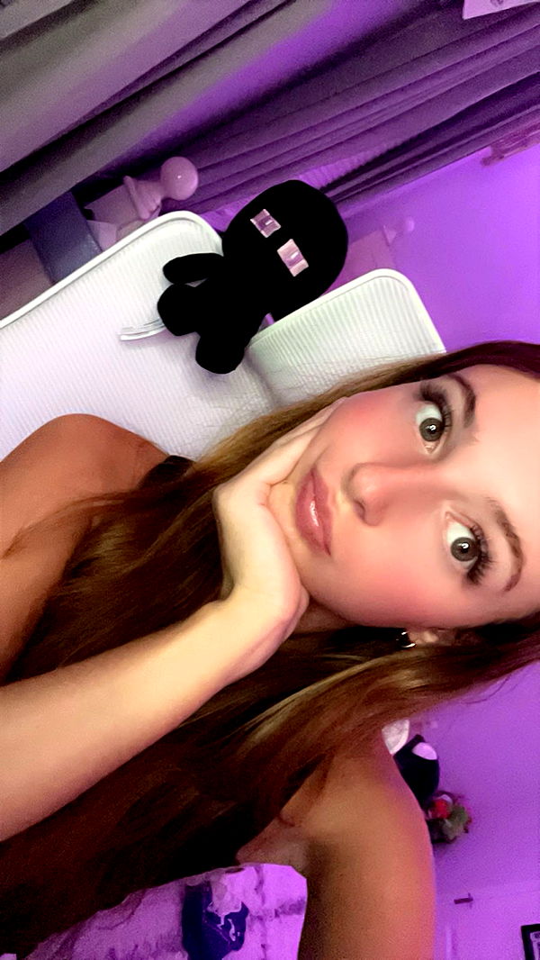 carmmieecat image ~ Altpins