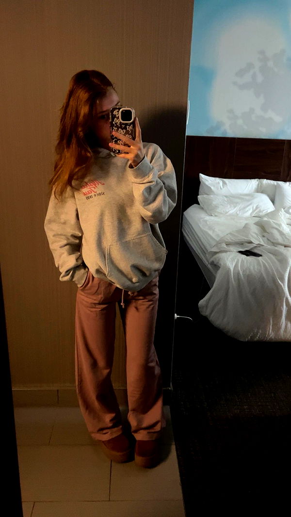 carmmieecat image ~ Altpins