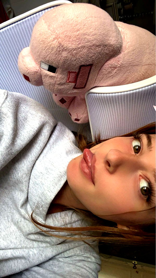 carmmieecat image ~ Altpins