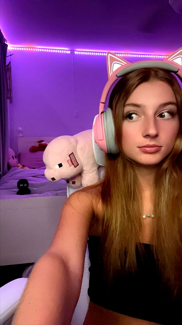 carmmieecat snapchat image archive image