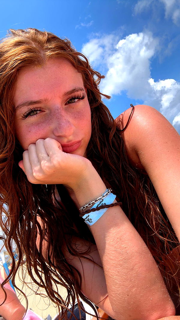 carmmieecat image ~ Altpins