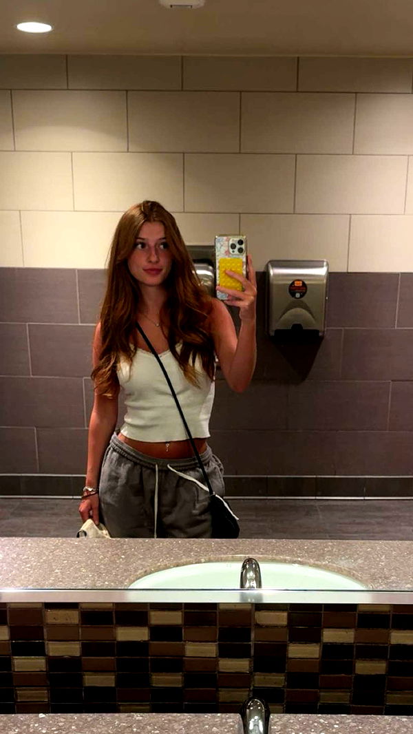 carmmieecat image ~ Altpins