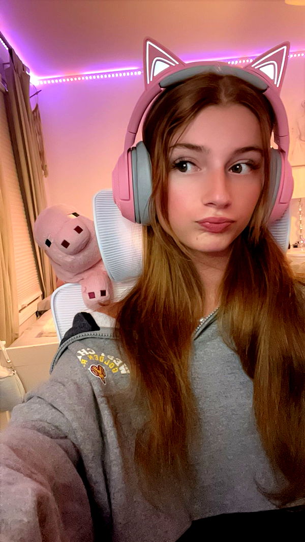 carmmieecat image ~ Altpins