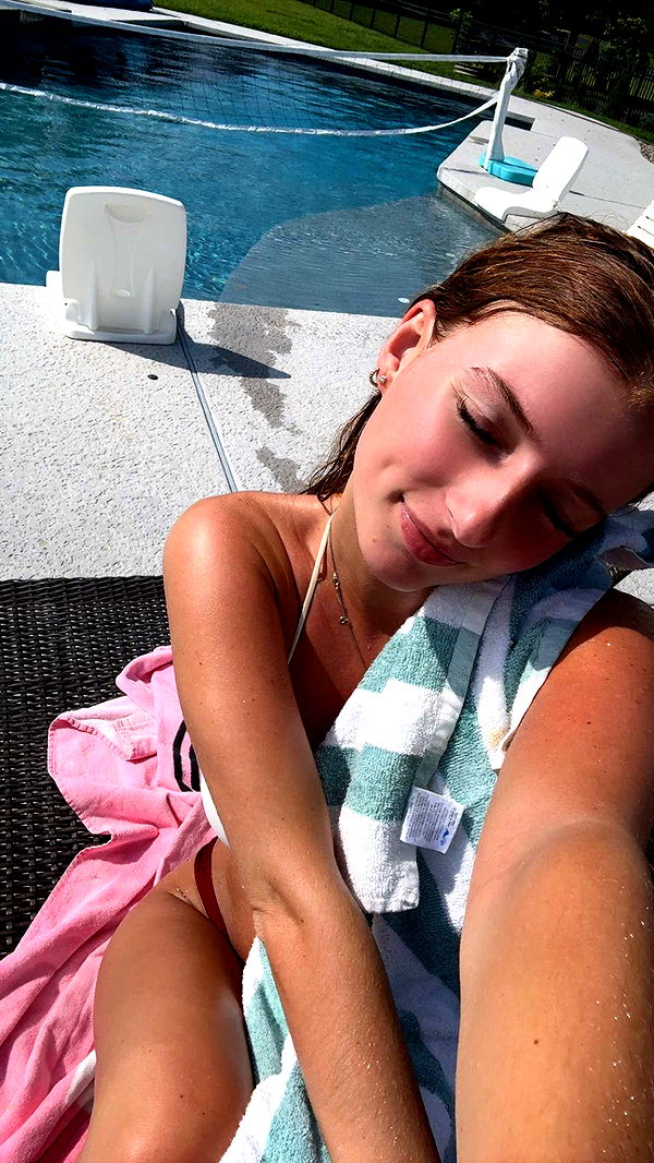 carmmieecat image ~ Altpins