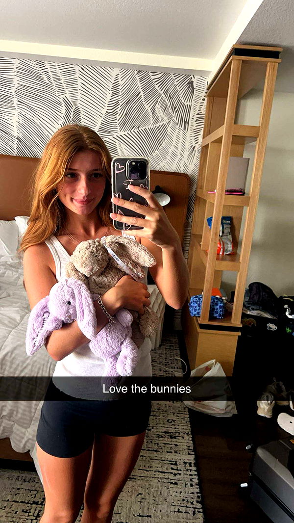 carmmieecat image ~ Altpins