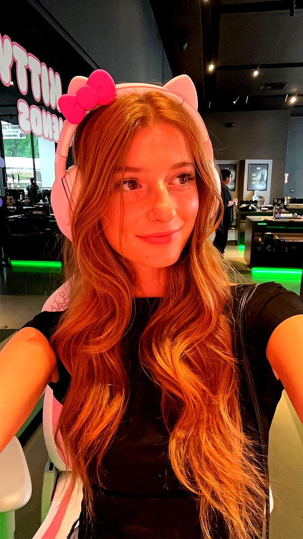 carmmieecat image ~ Altpins