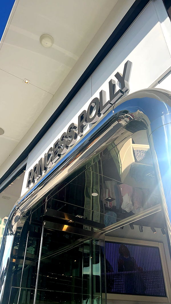 carmmieecat image ~ Altpins