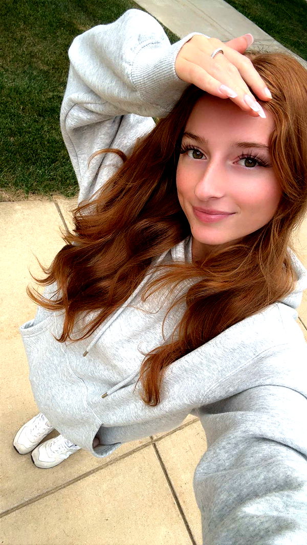 carmmieecat image ~ Altpins