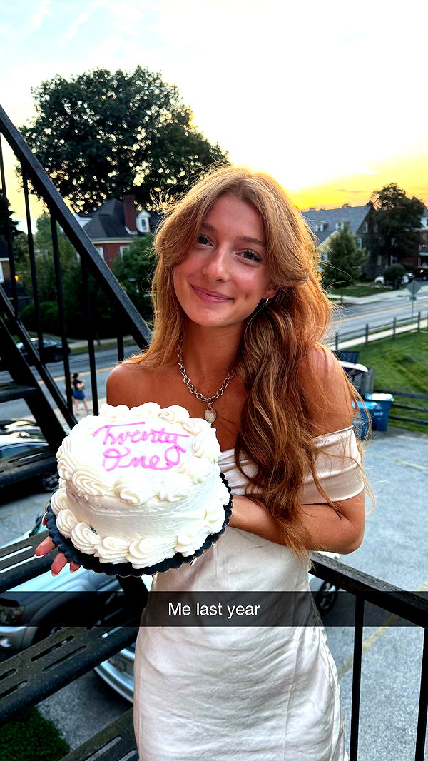 carmmieecat image ~ Altpins