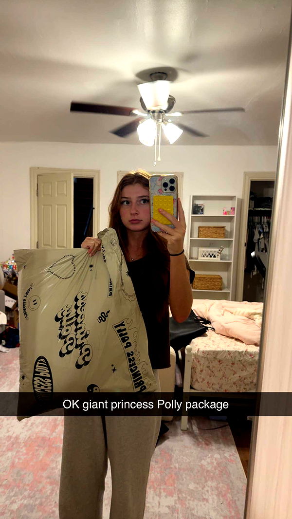 carmmieecat image ~ Altpins