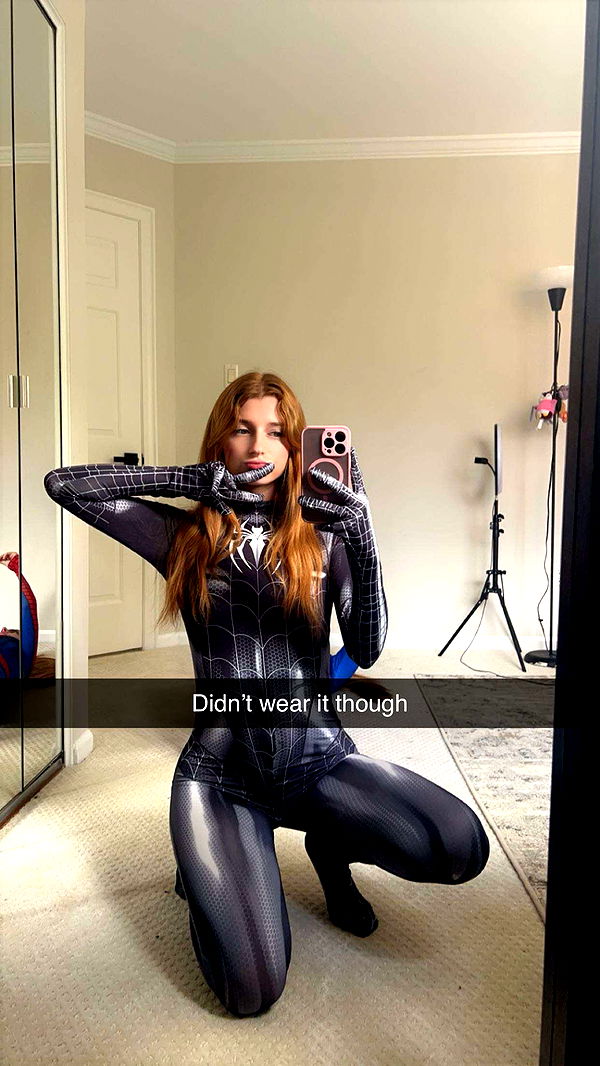 carmmieecat image ~ Altpins