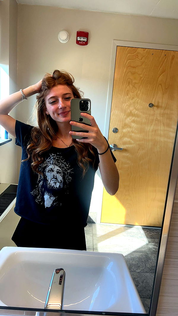 carmmieecat image ~ Altpins