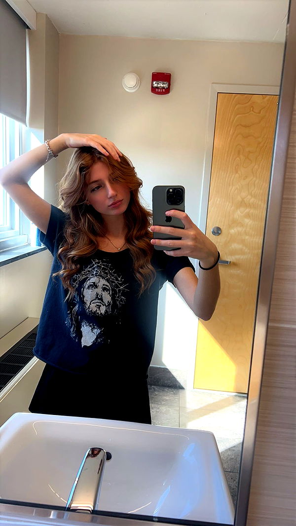 carmmieecat image ~ Altpins