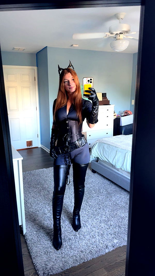 carmmieecat image ~ Altpins