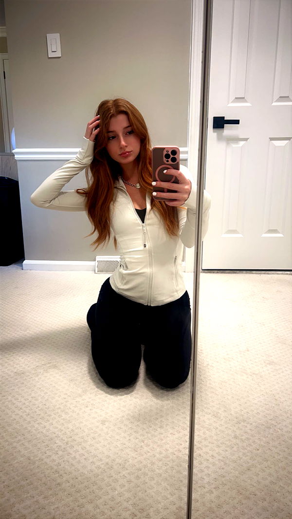 carmmieecat image ~ Altpins