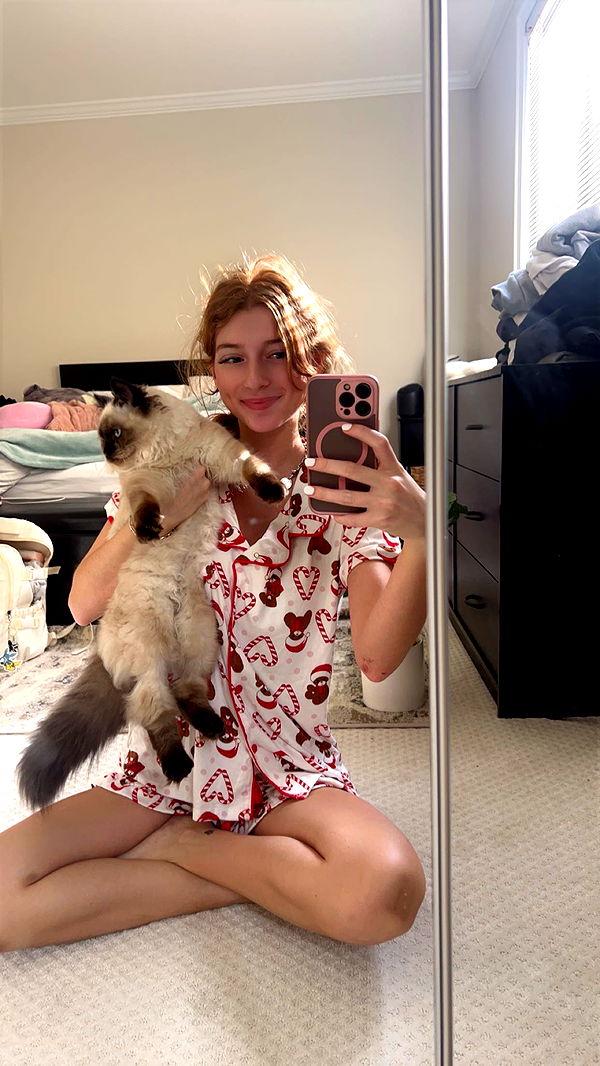 carmmieecat image ~ Altpins