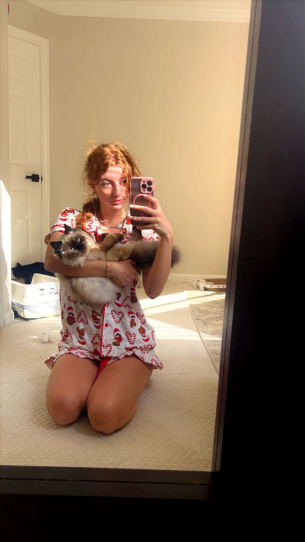 carmmieecat image ~ Altpins