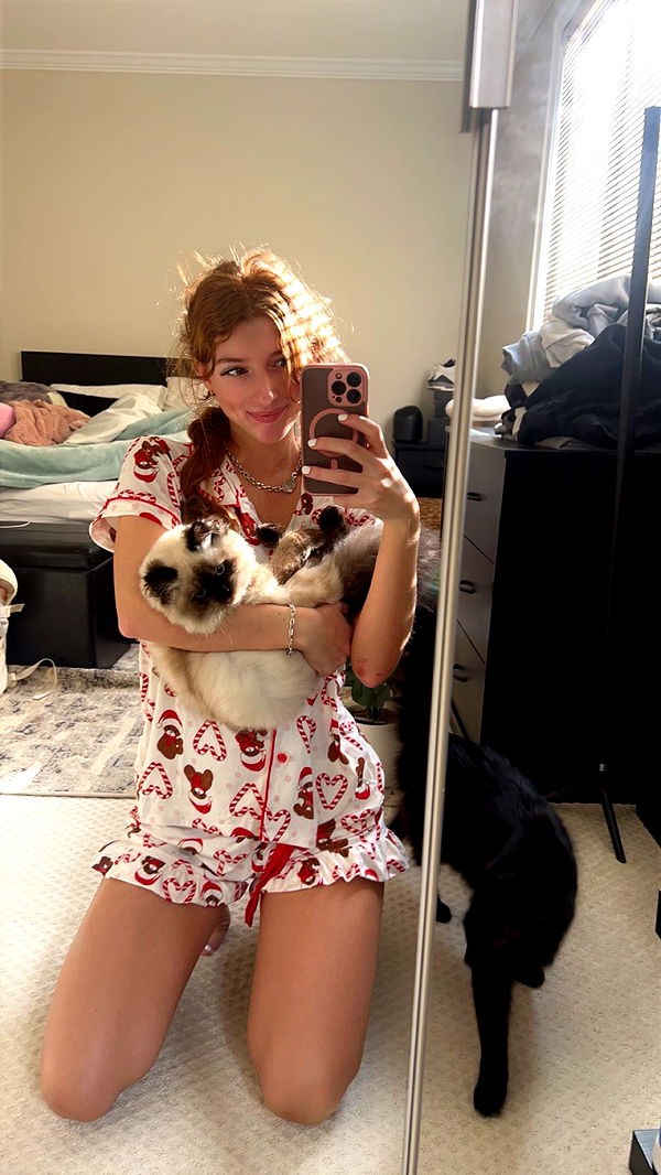 carmmieecat image ~ Altpins