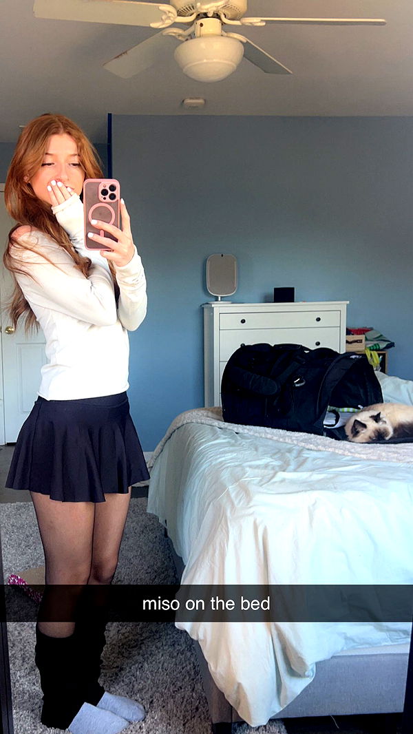 carmmieecat image ~ Altpins