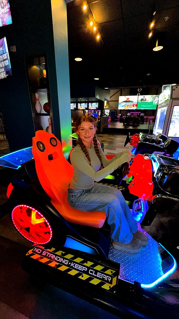 carmmieecat image ~ Altpins