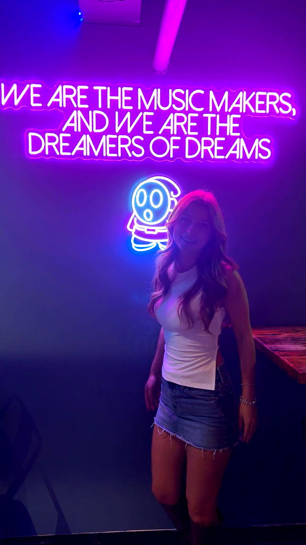 carmmieecat image ~ Altpins