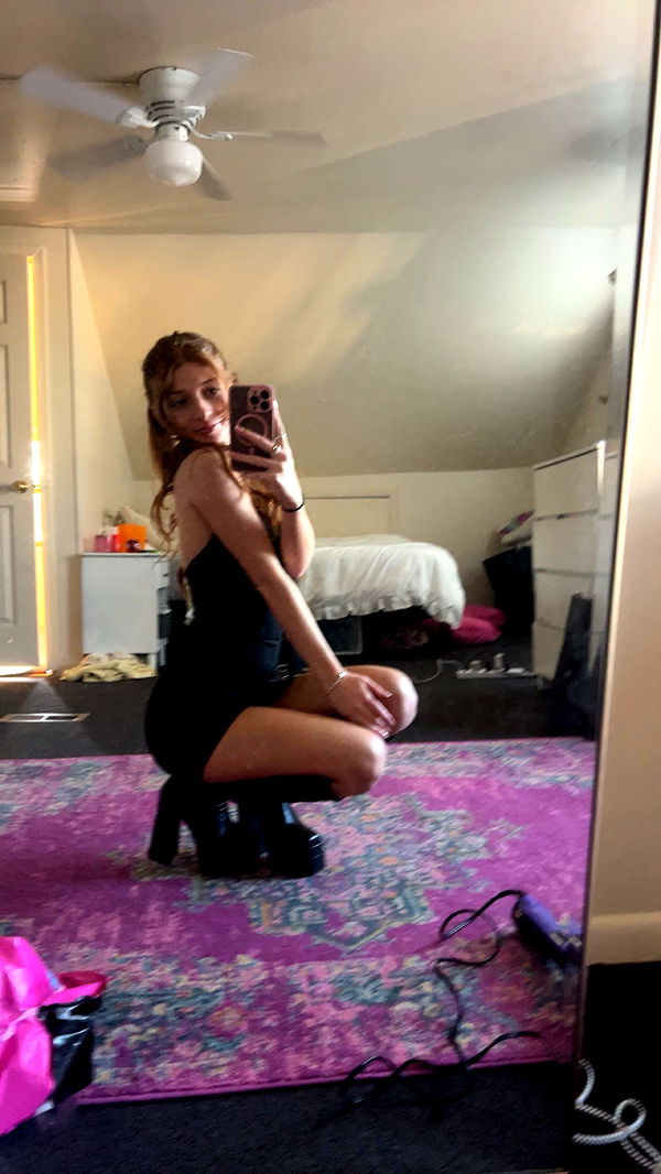 carmmieecat image ~ Altpins