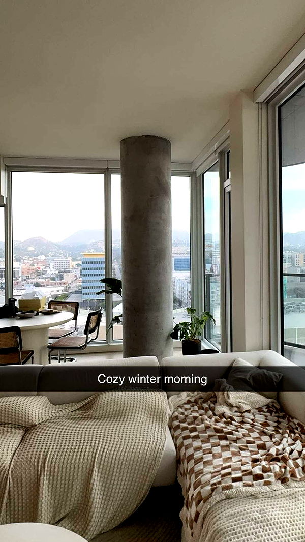 caroworld00 image ~ Altpins