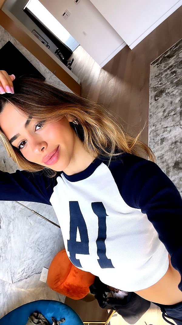 caroworld00 image ~ Altpins