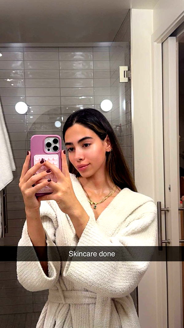 caroworld00 image ~ Altpins