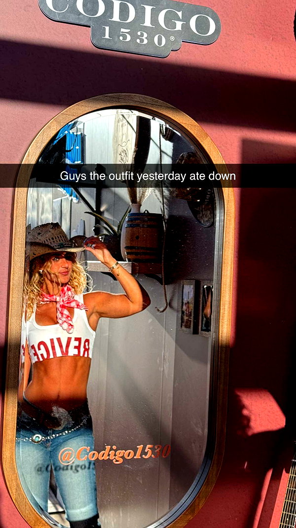 cclaire.bbear1 snapchat image archive image