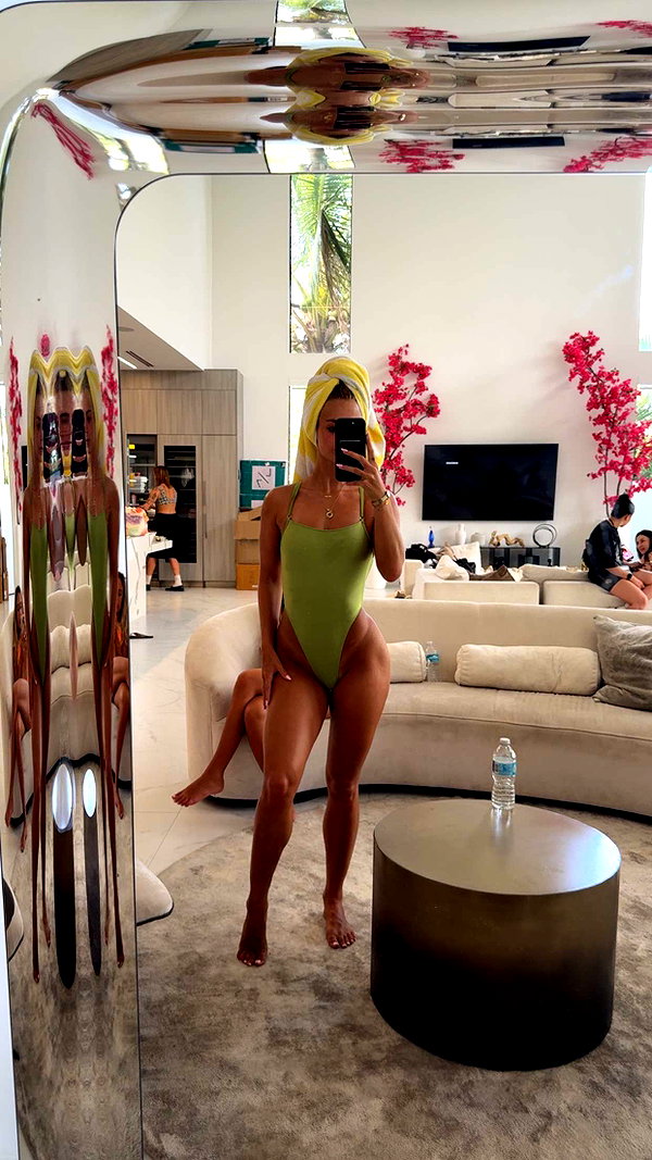 cclaire.bbear1 snapchat image archive image