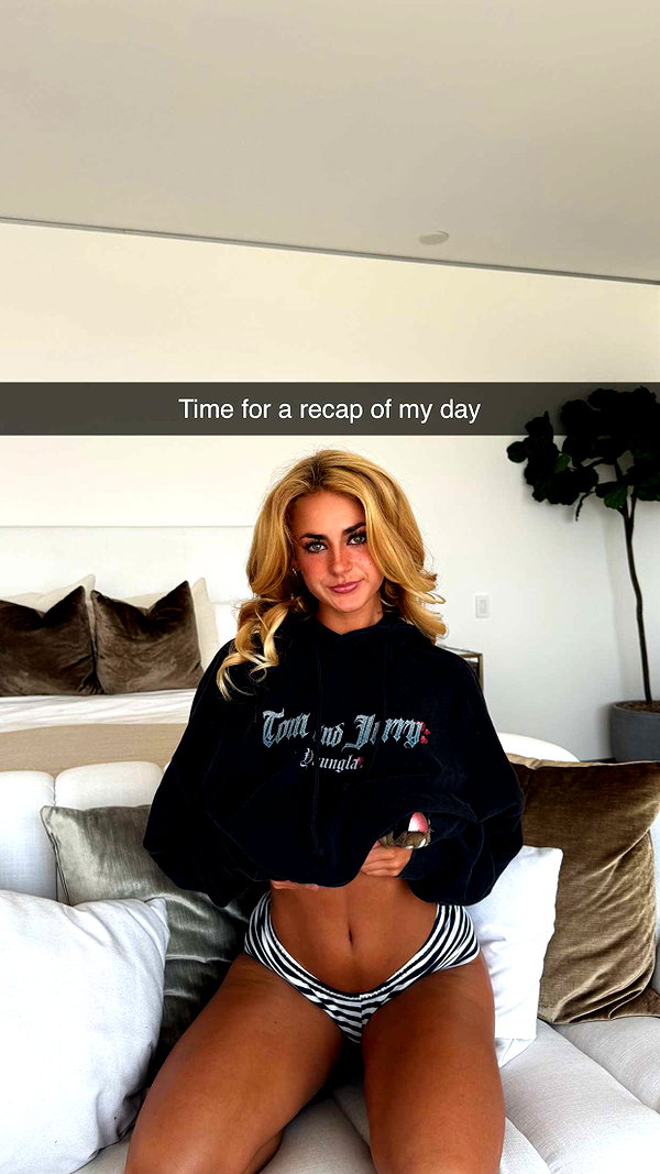 cclaire.bbear1 snapchat image archive image