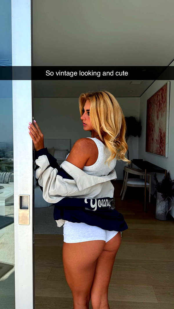 cclaire.bbear1 snapchat image archive image