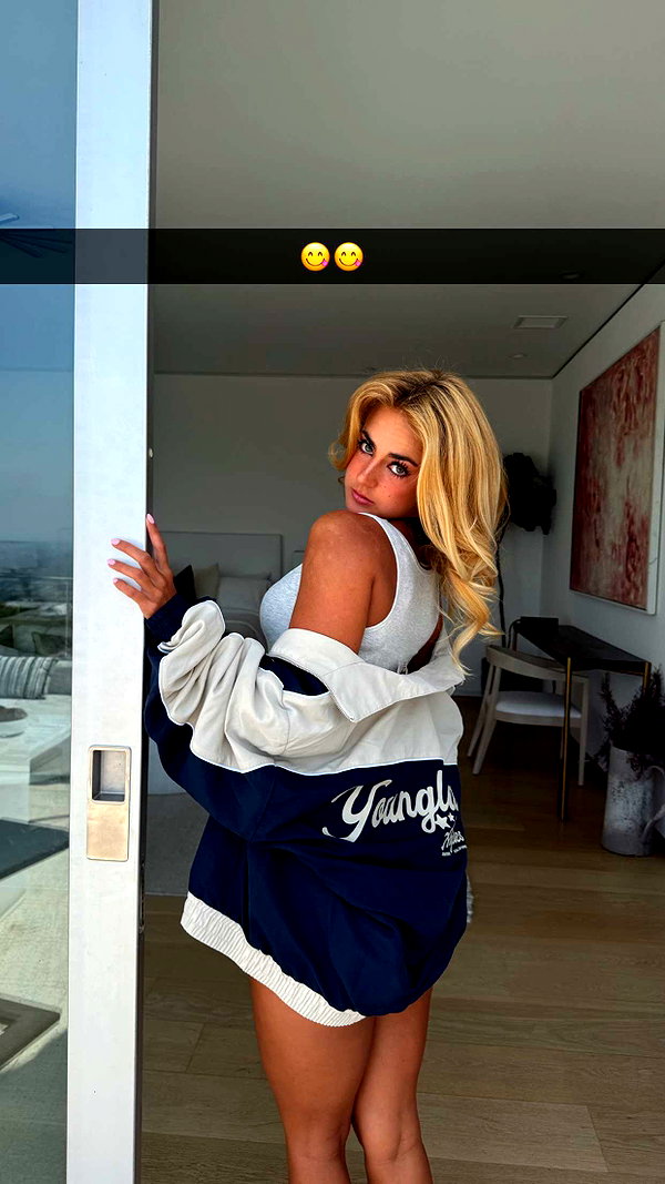 cclaire.bbear1 snapchat image archive image