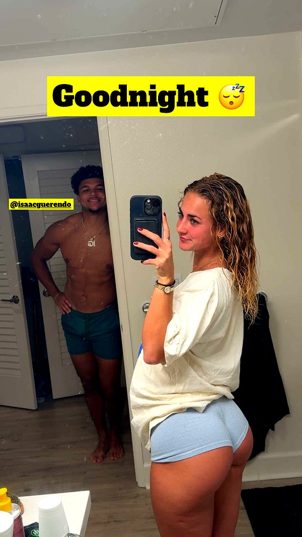 cclaire.bbear1 snapchat image archive image