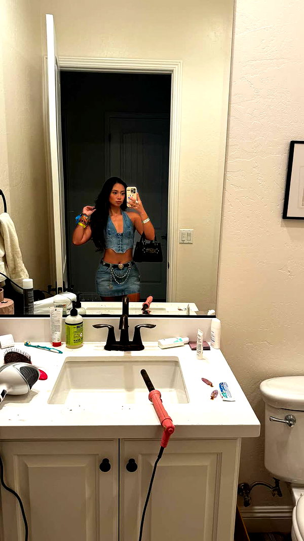 chantellemsia snapchat image archive image