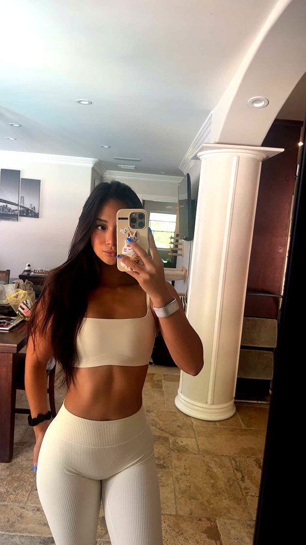 chantellemsia snapchat image archive image