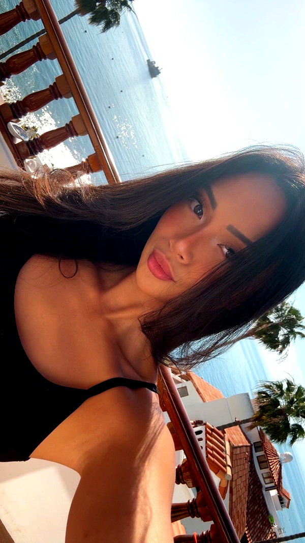 chantellemsia snapchat image archive image