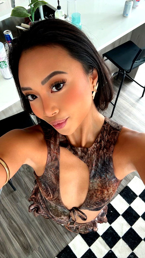 chantellemsia snapchat image archive image