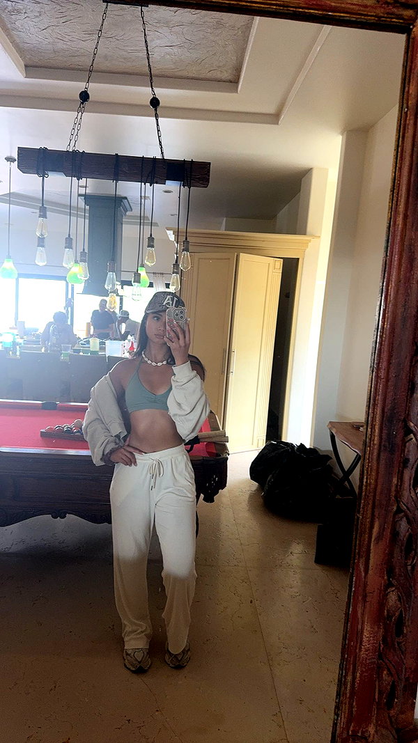 chantellemsia snapchat image archive image