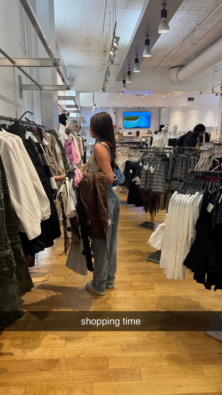 chloerosenbaum snapchat image archive image